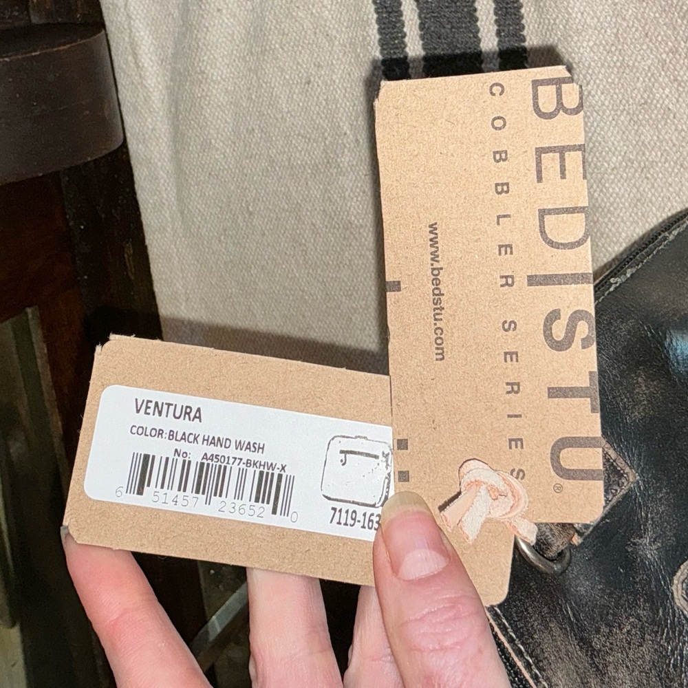 NWT Bed Stu Leather Ventura Crossbody Clutch Bag Black Hand Wash Retail $155 - Picture 3 of 13